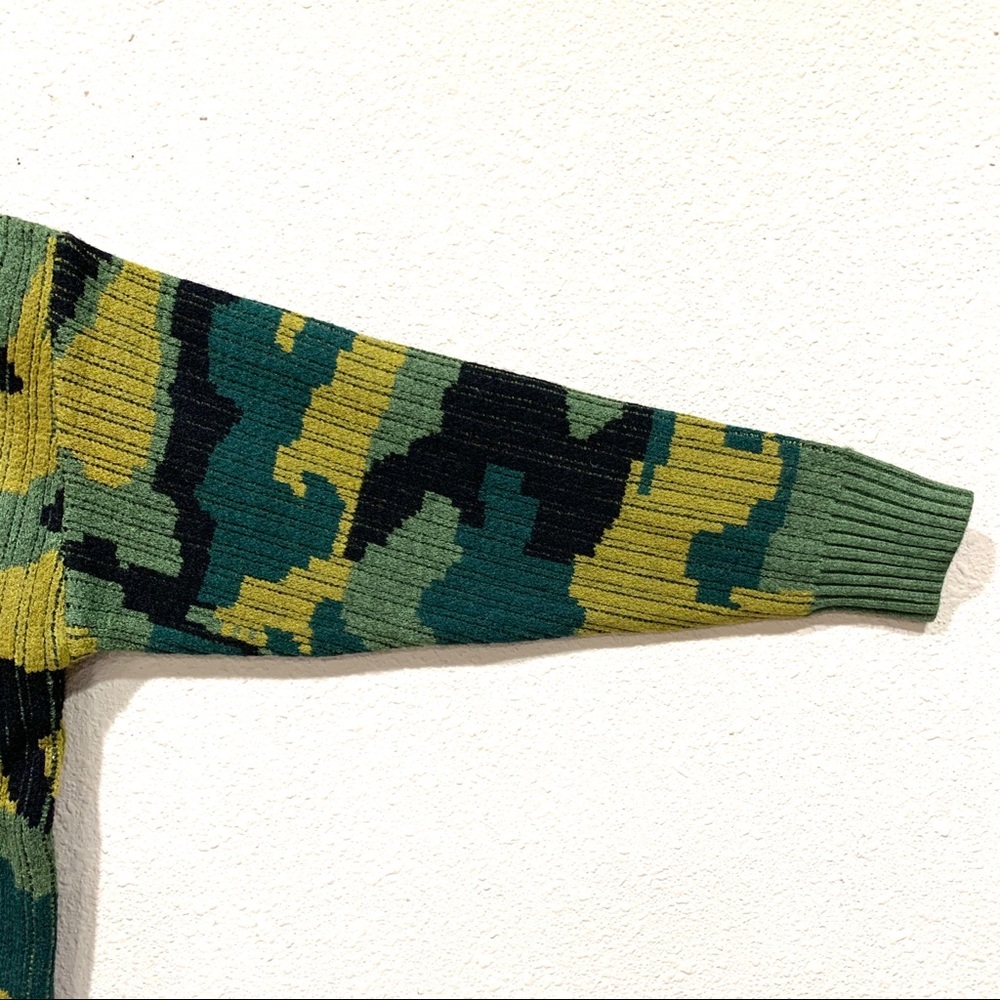 Plus Size Camo Sweater (NWT) - Picture 4 of 8